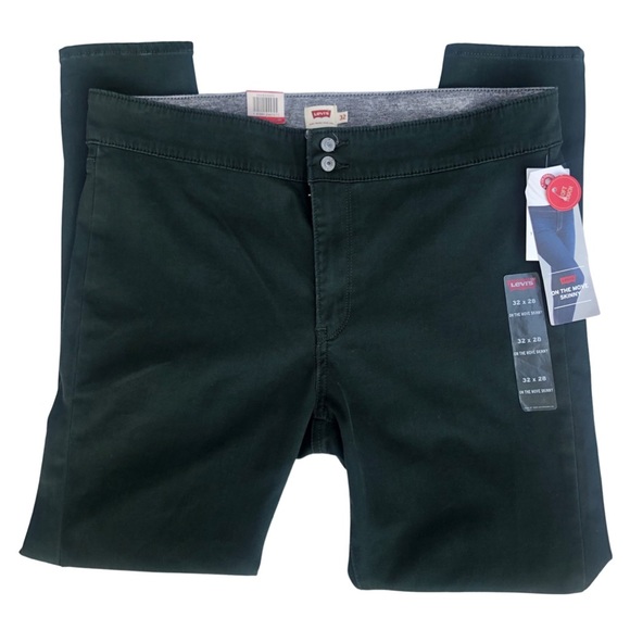 Green Levi’s On The Move Skinny Size 32 X 28 Mid Rise Slim Through Hip and Thigh - Picture 1 of 10